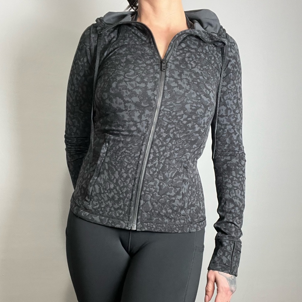 Lululemon Hooded Define Jacket Black Gray Abstract Print Zip Up Thumbholes